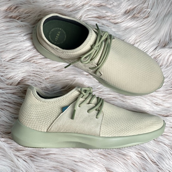 VESSI Everyday Classic Safari Green Waterproof Lightweight Sneaker Womens 11 - Picture 1 of 10